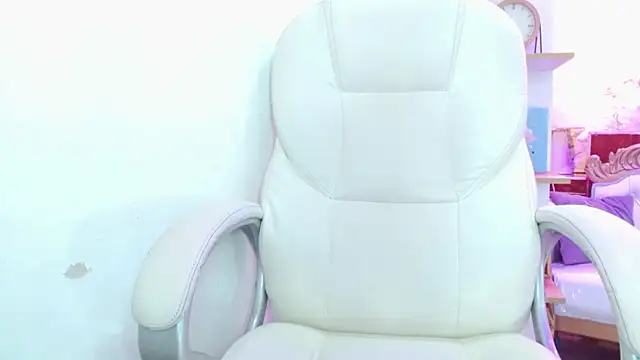 violletha's cam snapshot