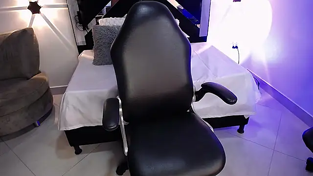 CataleyaRoselle's cam snapshot