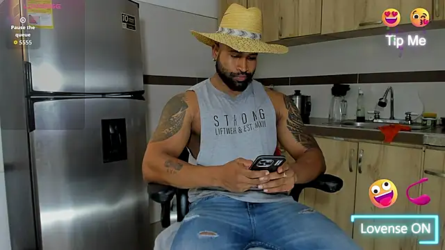 MattRodriguez9 live sex cam