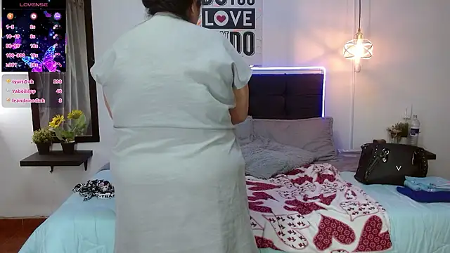 Keyla01_'s cam snapshot