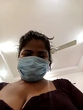 HAANNIAA live sex cam