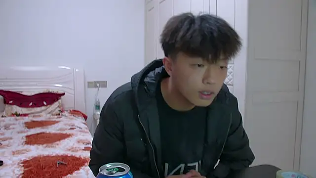 Chocolates-001's cam snapshot