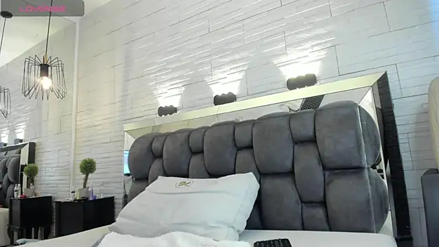 kate_rossy's cam snapshot