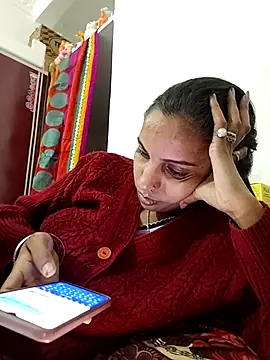 Hotty-Nidhi's cam snapshot