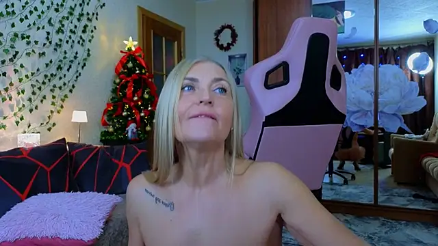 amelia_blondy's cam snapshot