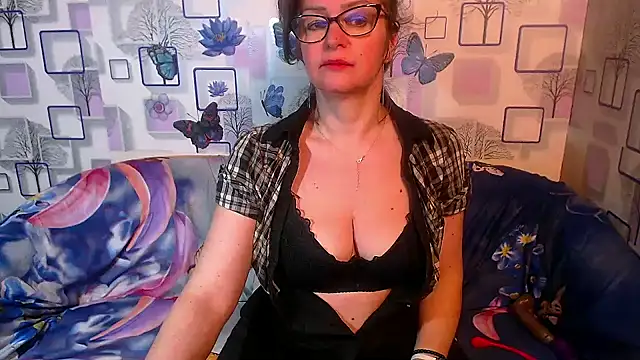 milfsexy's cam snapshot