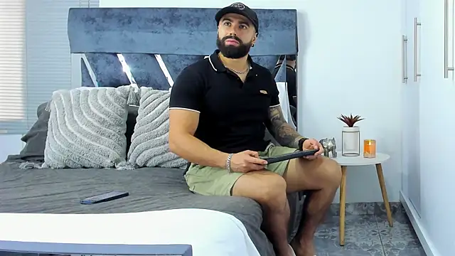 Zack_Froone's cam snapshot