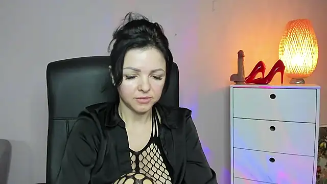 Mollybloom40 live sex cam