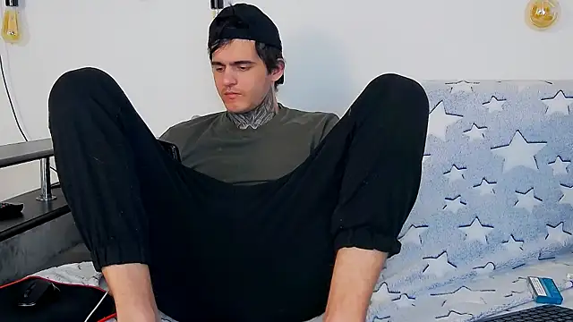 CarterCole's cam snapshot