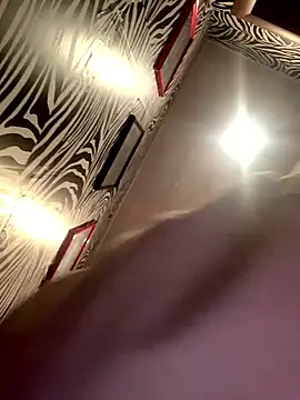 Sextazy live sex cam