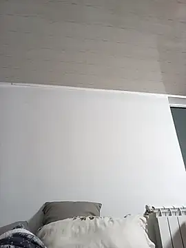 NikkyNatural live sex cam