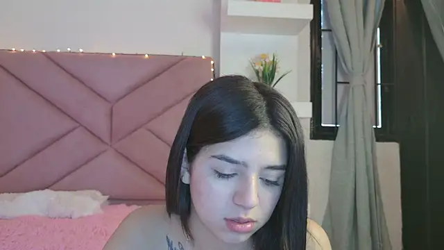 eva_sin18 live sex cam