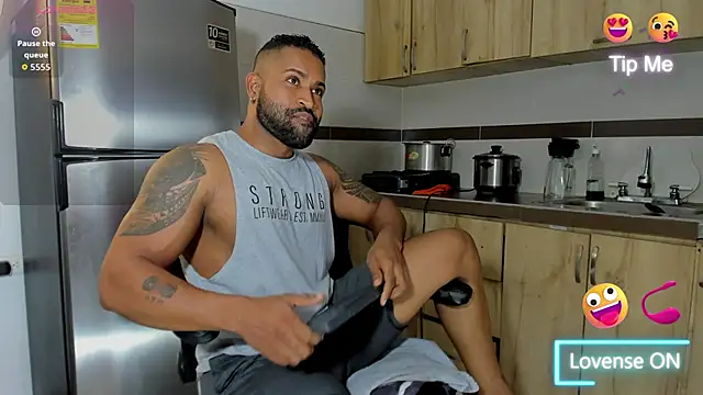 MattRodriguez9 live sex cam