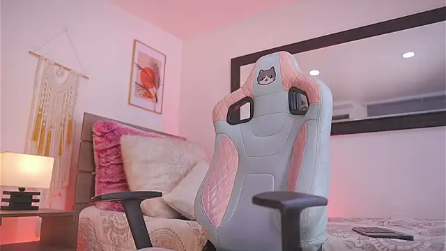 Valery_Belmort's cam snapshot