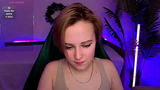 Ellie_Heavenly live sex cam