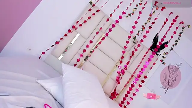 Silvanna-Casstro live sex cam