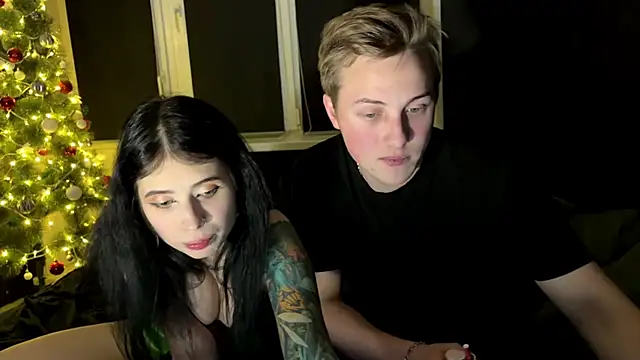 love4couple's cam snapshot