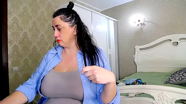 Evelyn_Shy live sex cam