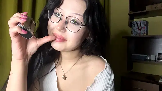 KateWhisp's cam snapshot