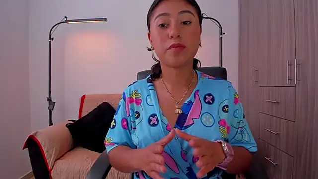 cloy_baby__ live sex cam