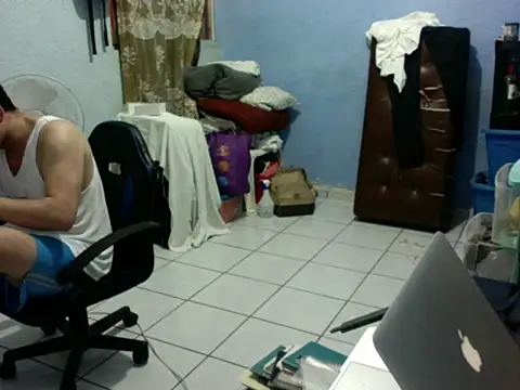 hornymkfunguy live sex cam