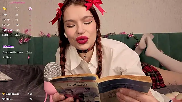 PrettyLilie's cam snapshot