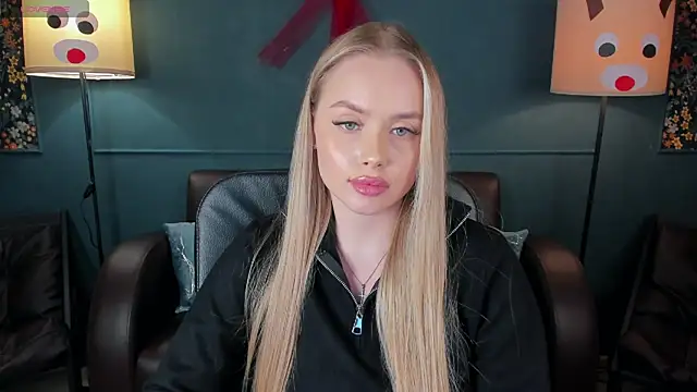 AvroraGoldie's cam snapshot