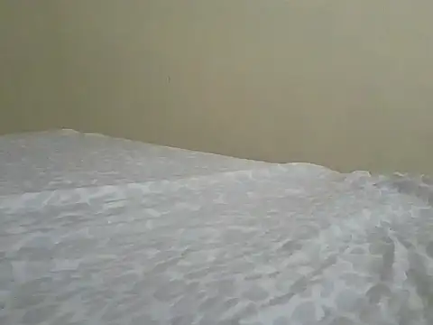 SimplyHer's cam snapshot