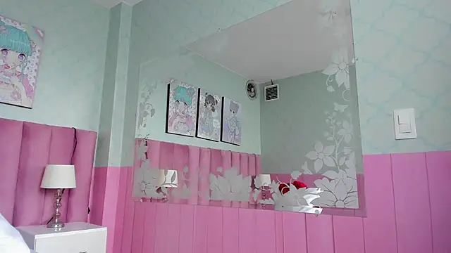 Emmy_Cute18's cam snapshot