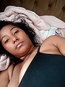 MichelyMaia's cam snapshot