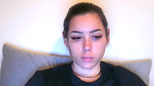 LovelyJulliette live sex cam