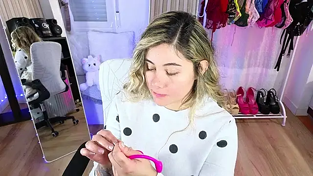 Tawny_cox live sex cam