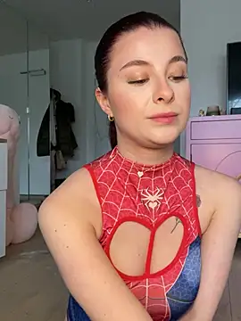 Mia-Minou live sex cam