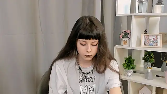 BellaLewter's cam snapshot