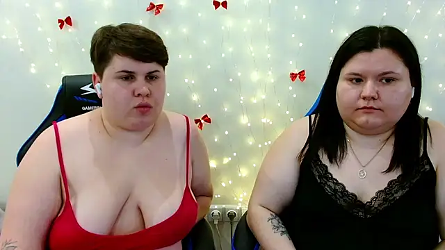 BeckyAndHellen live sex cam