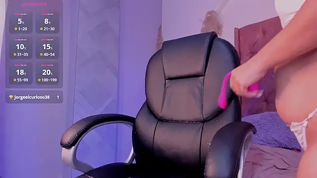 xNahomi_21's cam snapshot