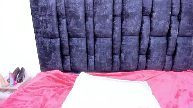 Aurora_Doll_'s cam snapshot