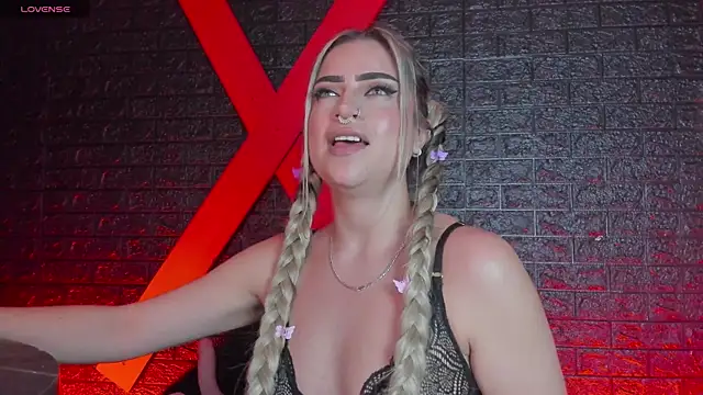 Valka_praskov live sex cam