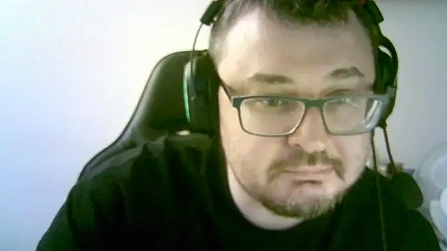 SirAbuser's cam snapshot