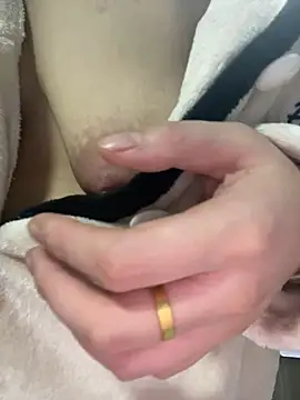 Cheating-wife live sex cam