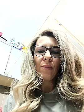 SukyGirl live sex cam