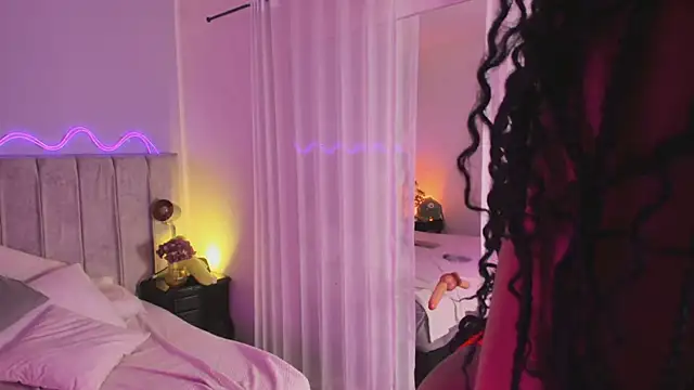 Aura_sun's cam snapshot