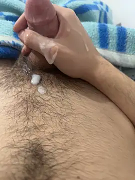 Grossebite2905 live sex cam