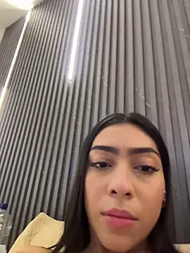 Ema_azel live sex cam