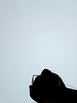 young_dairy01's cam snapshot