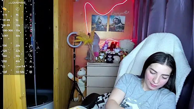 Fiery_Brunette_ live sex cam