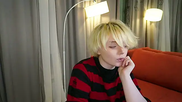 KellyKik's cam snapshot