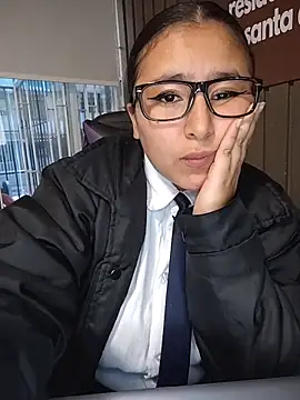 Cute_Penelope's cam snapshot