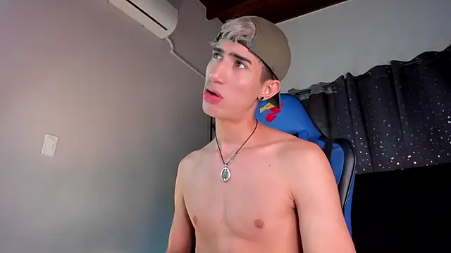 NovaaWheler live sex cam