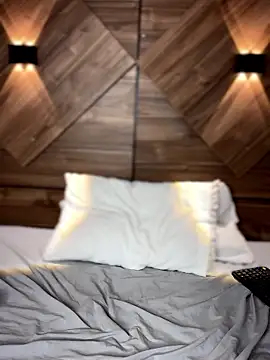 LeslyCooper1's cam snapshot